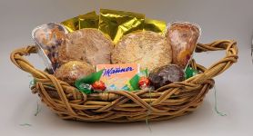 Baker's Half Dozen Gift Basket